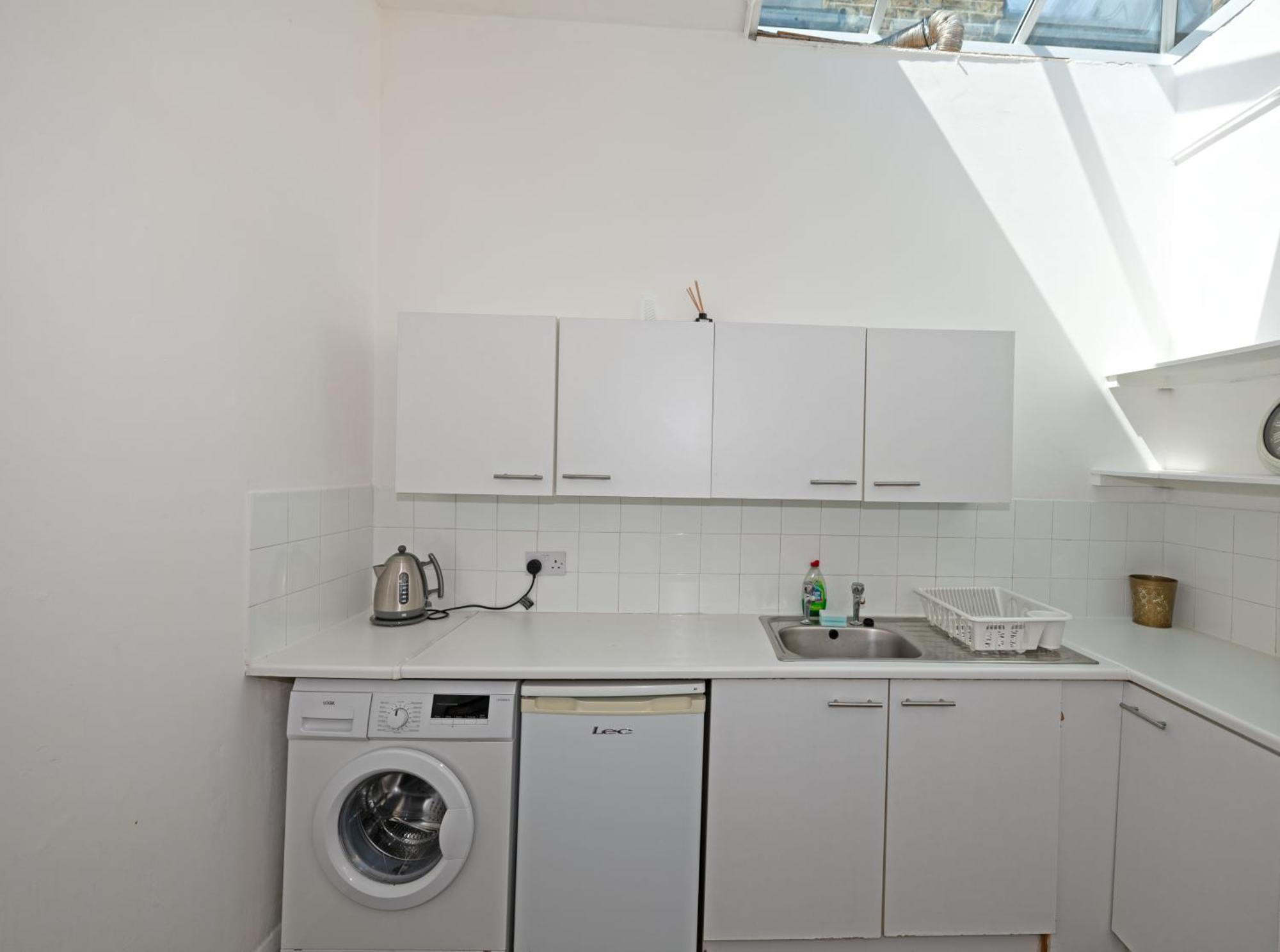 Flat In Clapham Budget Friendly Stay Londra Dış mekan fotoğraf