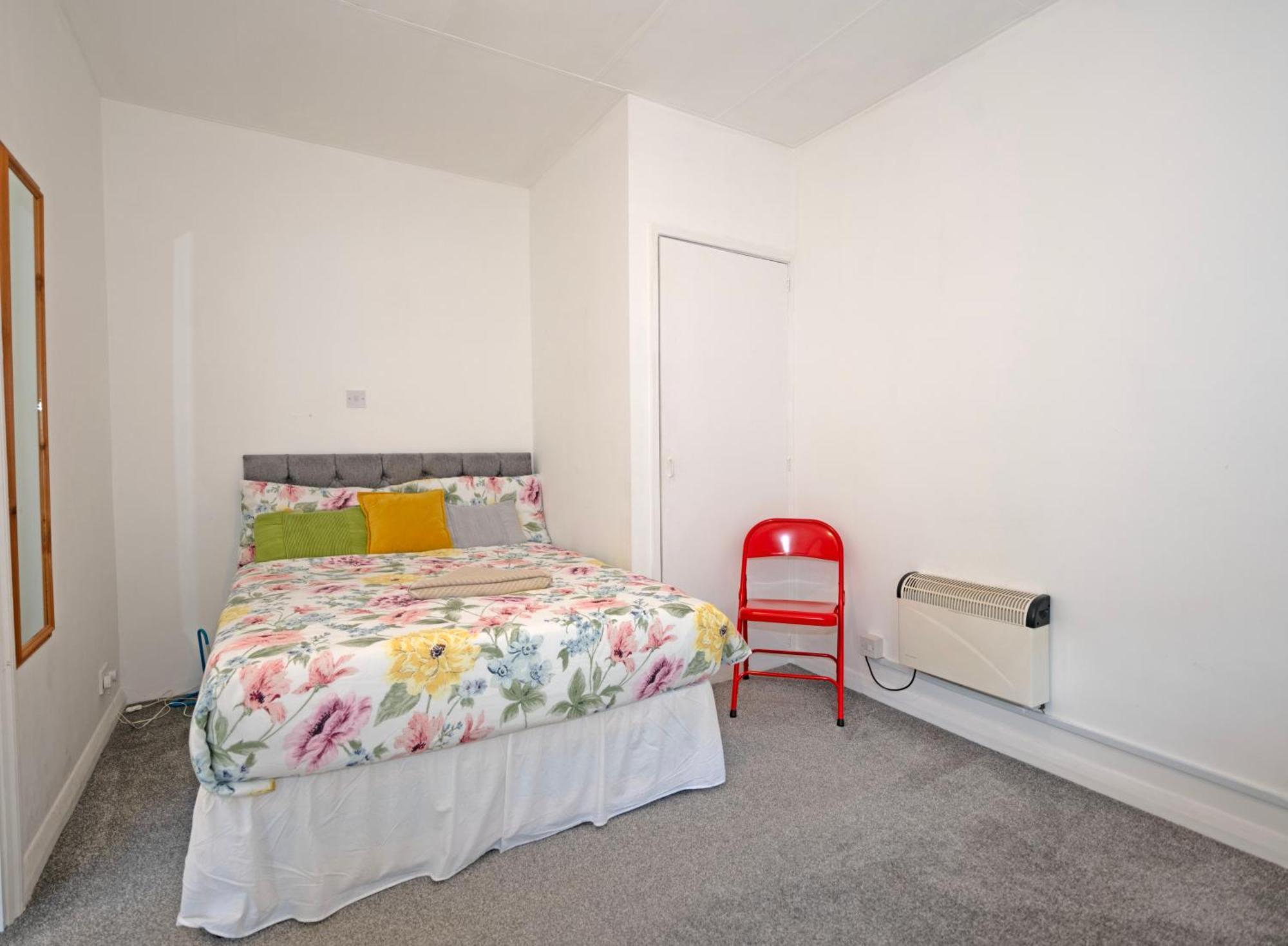 Flat In Clapham Budget Friendly Stay Londra Dış mekan fotoğraf